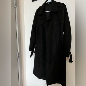 Black hardly worn trench coat